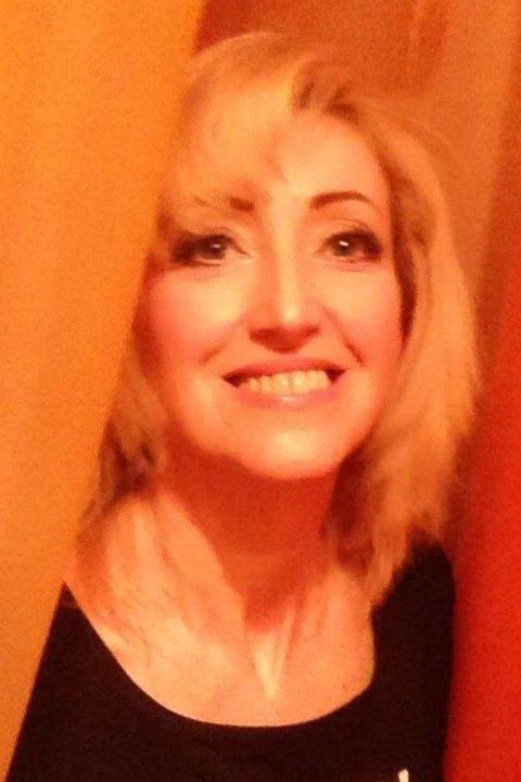 Viktoria (57) aus Osteuropa sucht einen Mann