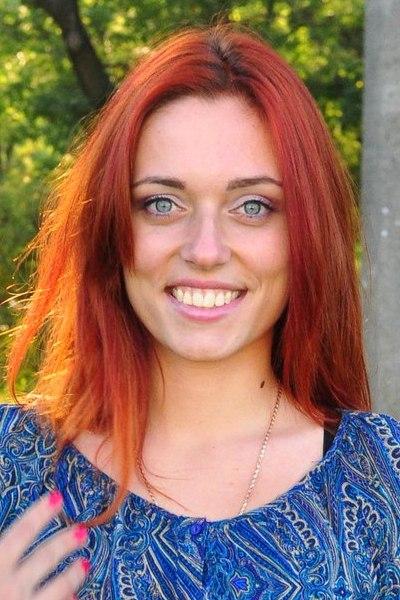 Yana sucht einen Partner über die Partnervermittlung Ukraine Foto von Yana, einer Frau aus der Ukraine auf Partnersuche