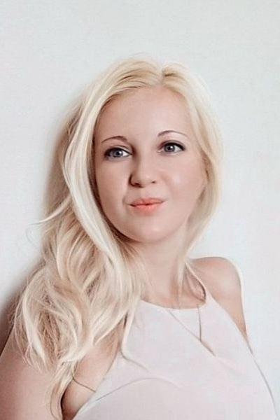 Russische bräute Viktoria 29 Jahre alt, Haarfarbe blonde | UaDreams ukrainische Partnervermittlung