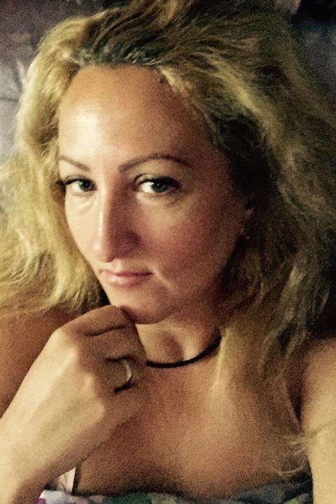 Tatiana sucht einen Partner über die Partnervermittlung Ukraine Foto von Tatiana, einer Frau aus der Ukraine auf Partnersuche