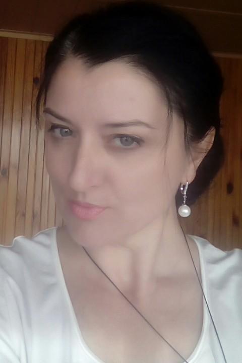 Tanja sucht einen Partner über die Partnervermittlung Ukraine Foto von Tanja, einer Frau aus der Ukraine auf Partnersuche