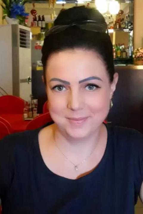 Olga (45) aus Osteuropa sucht einen Mann