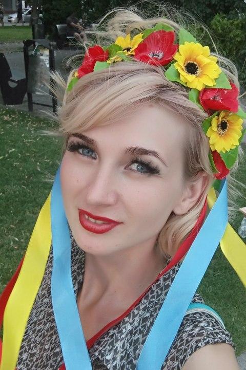 Viktoria sucht einen Partner über die Partnervermittlung Ukraine Foto von Viktoria, einer Frau aus der Ukraine auf Partnersuche