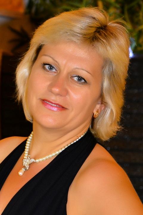 Olga (53) aus Osteuropa sucht einen Mann