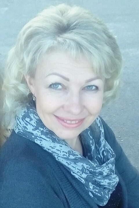 Olga sucht einen Partner über die Partnervermittlung Ukraine Foto von Olga, einer Frau aus der Ukraine auf Partnersuche