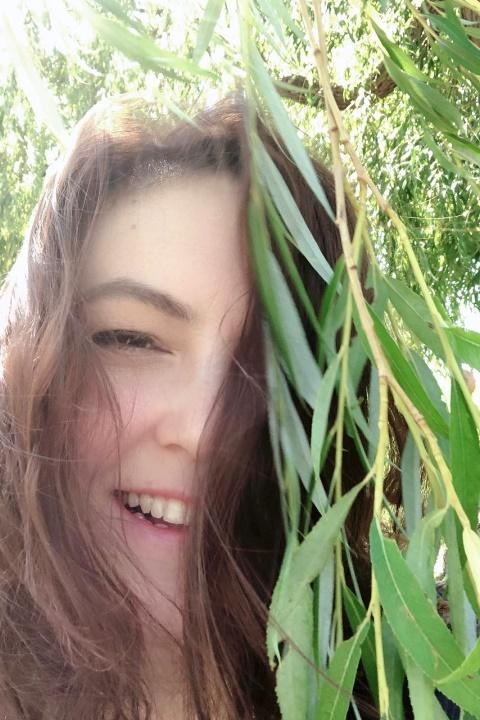 Iren (44) aus Osteuropa sucht einen Mann