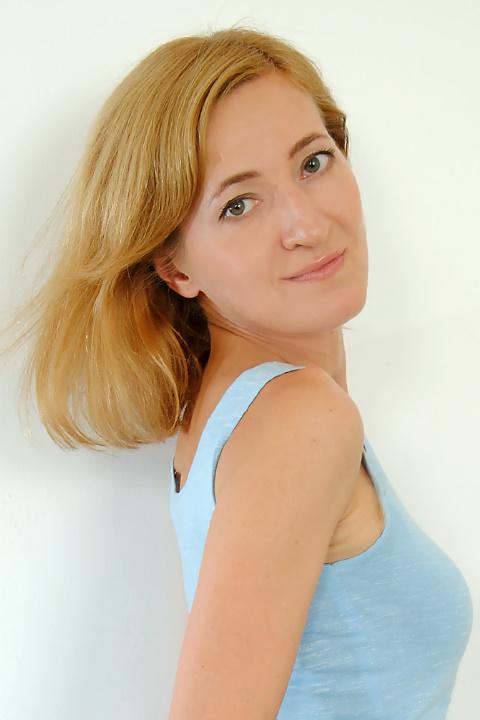 Viktoriya (54) aus Osteuropa sucht einen Mann