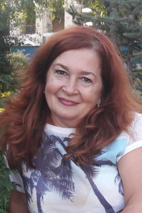 Stella (63) aus Osteuropa sucht einen Mann