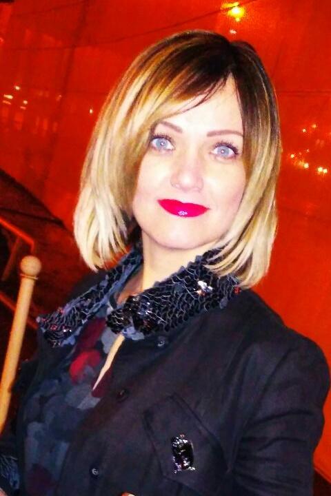 Julia (44) aus Osteuropa sucht einen Mann
