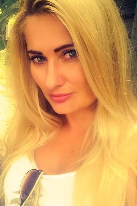 Elena (47) aus Osteuropa sucht einen Mann