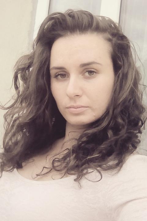 Anna sucht einen Partner über die Partnervermittlung Ukraine Foto von Anna, einer Frau aus der Ukraine auf Partnersuche