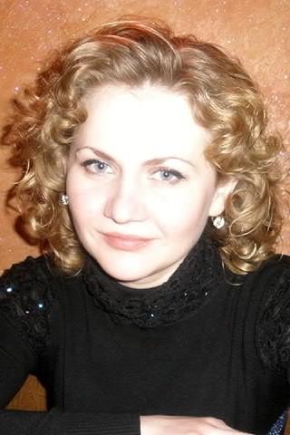 Zoya sucht einen Partner über die Partnervermittlung Ukraine Foto von Zoya, einer Frau aus der Ukraine auf Partnersuche