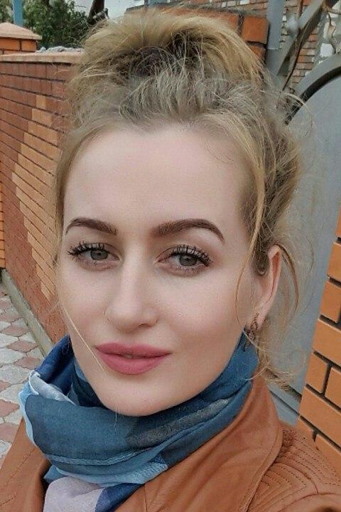 Auf Partnersuche bei Partnervermittlung: Foto von Antonina