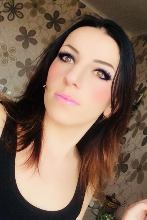 Irina sucht einen Partner über die Partnervermittlung Ukraine Foto von Irina, einer Frau aus der Ukraine auf Partnersuche