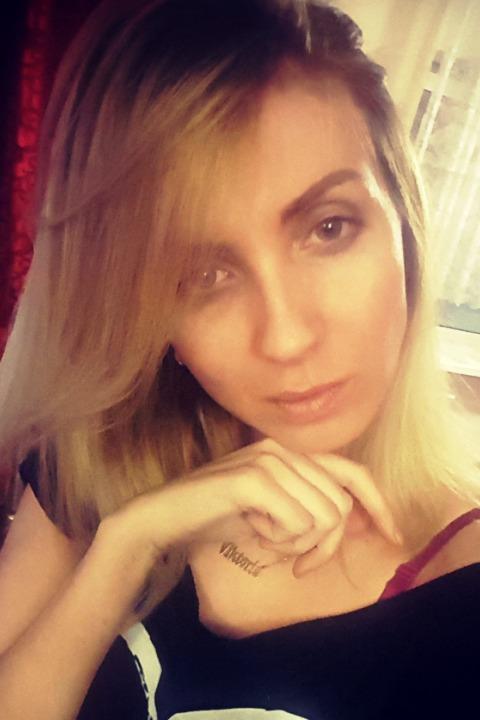 Viktoriia sucht einen Partner über die Partnervermittlung Ukraine Foto von Viktoriia, einer Frau aus der Ukraine auf Partnersuche