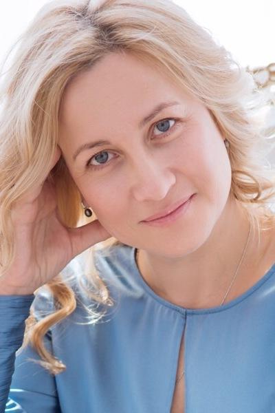 Olga sucht einen Partner über die Partnervermittlung Ukraine Foto von Olga, einer Frau aus der Ukraine auf Partnersuche