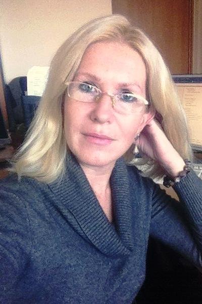 Inessa sucht einen Partner über die Partnervermittlung Ukraine Foto von Inessa, einer Frau aus der Ukraine auf Partnersuche