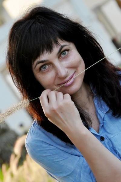 Inna sucht einen Partner über die Partnervermittlung Ukraine Foto von Inna, einer Frau aus der Ukraine auf Partnersuche