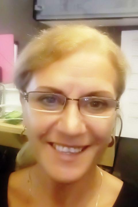 Ekaterina (60) aus Osteuropa sucht einen Mann