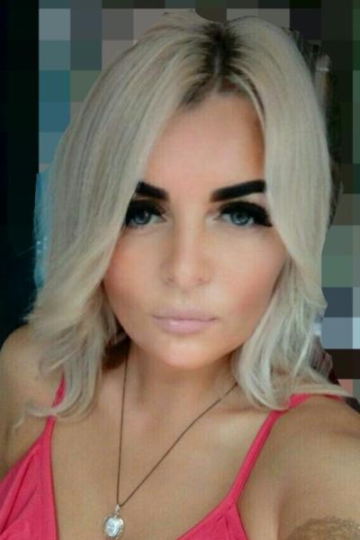 Viktoriia sucht einen Partner über die Partnervermittlung Ukraine Foto von Viktoriia, einer Frau aus der Ukraine auf Partnersuche