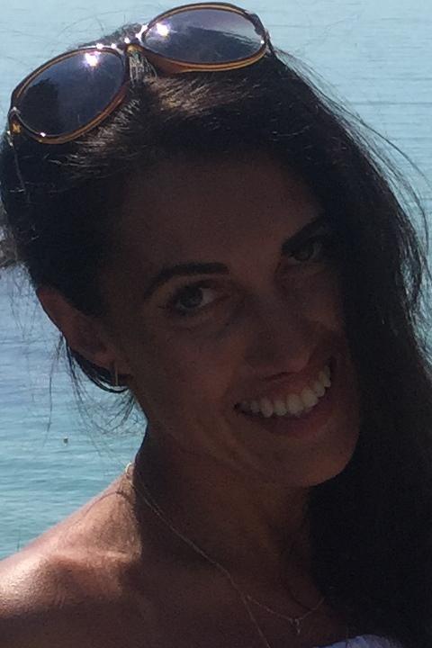 Evgenia sucht einen Partner über die Partnervermittlung Ukraine Foto von Evgenia, einer Frau aus der Ukraine auf Partnersuche