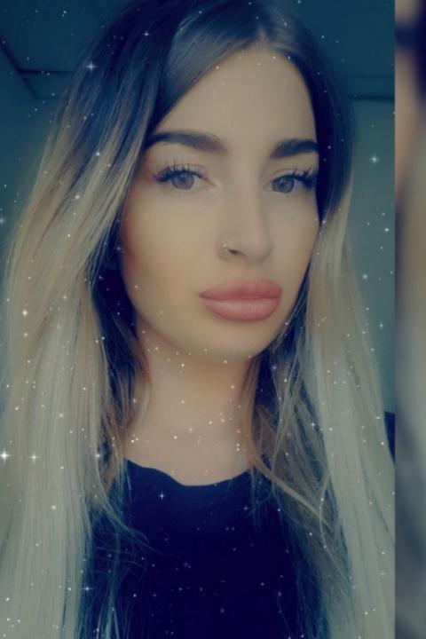 Kristina sucht einen Partner über die Partnervermittlung Ukraine Foto von Kristina, einer Frau aus der Ukraine auf Partnersuche