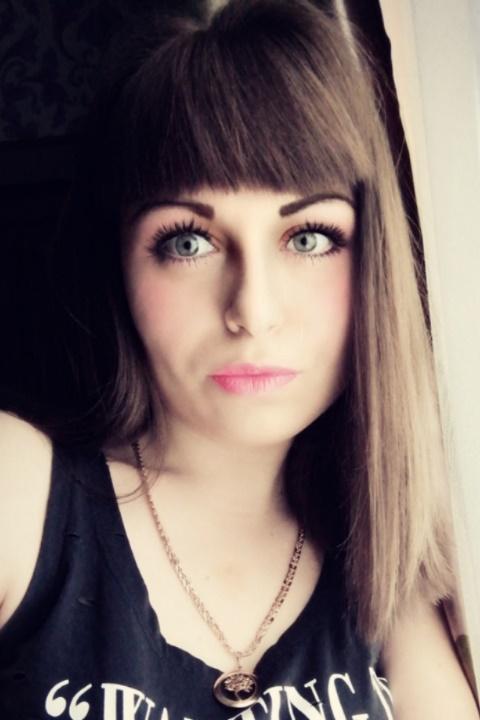 Elena sucht einen Partner über die Partnervermittlung Ukraine Foto von Elena, einer Frau aus der Ukraine auf Partnersuche