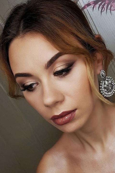 Yuliya sucht einen Partner über die Partnervermittlung Ukraine Foto von Yuliya, einer Frau aus der Ukraine auf Partnersuche