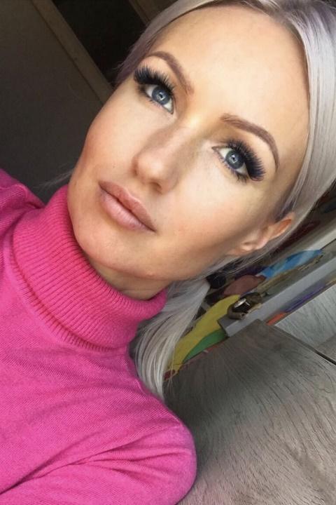 Polina sucht einen Partner über die Partnervermittlung Ukraine Foto von Polina, einer Frau aus der Ukraine auf Partnersuche