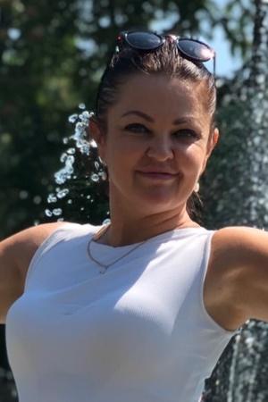 Natalya (55) aus Osteuropa sucht einen Mann