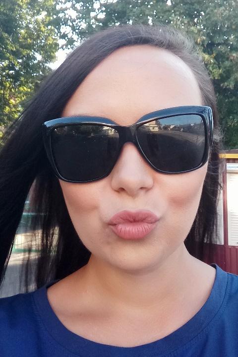 Julia sucht einen Partner über die Partnervermittlung Ukraine Foto von Julia, einer Frau aus der Ukraine auf Partnersuche
