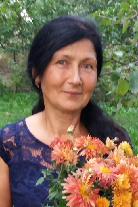 Vera (64) aus Osteuropa sucht einen Mann