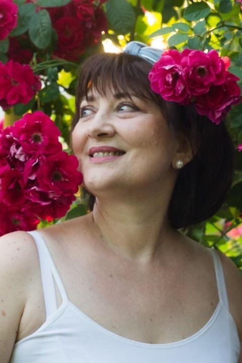 Inna (56) aus Osteuropa sucht einen Mann