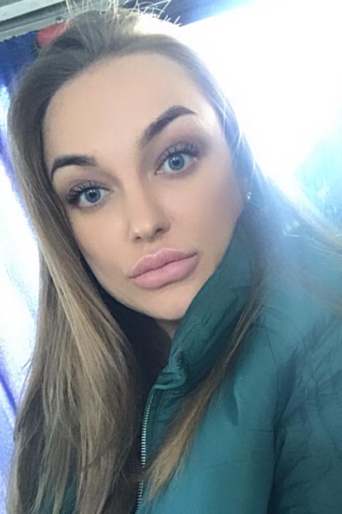Anastasia sucht einen Partner über die Partnervermittlung Ukraine Foto von Anastasia, einer Frau aus der Ukraine auf Partnersuche