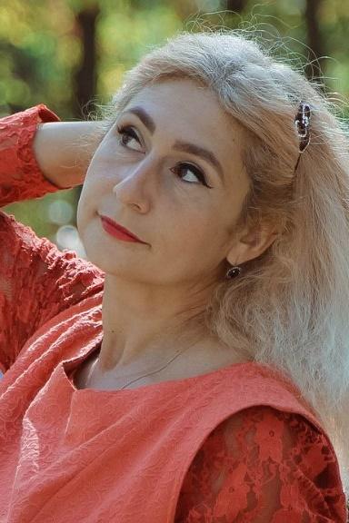 Oksana (60) aus Osteuropa sucht einen Mann
