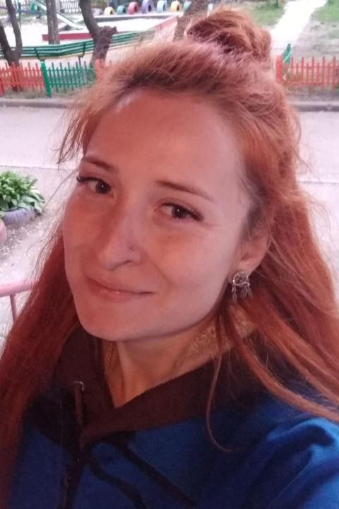 Olesia sucht einen Partner über die Partnervermittlung Ukraine Foto von Olesia, einer Frau aus der Ukraine auf Partnersuche