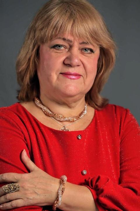 Liydmila (68) aus Osteuropa sucht einen Mann