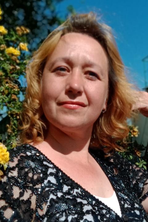 Oksana (49) aus Osteuropa sucht einen Mann
