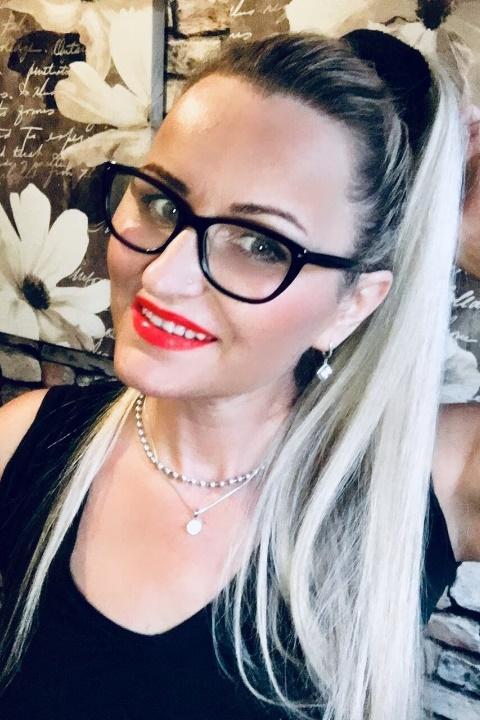 Jolanta sucht einen Partner über die Partnervermittlung Ukraine Foto von Jolanta, einer Frau aus der Ukraine auf Partnersuche