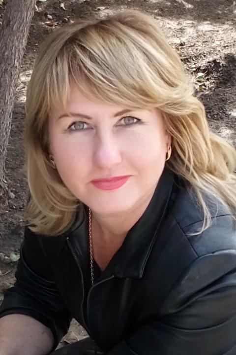 Nataliya (49) aus Osteuropa sucht einen Mann