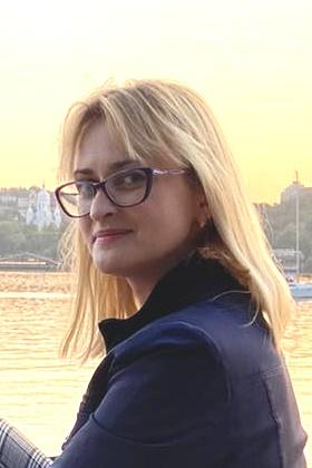 Iryna (36) aus Osteuropa sucht einen Mann