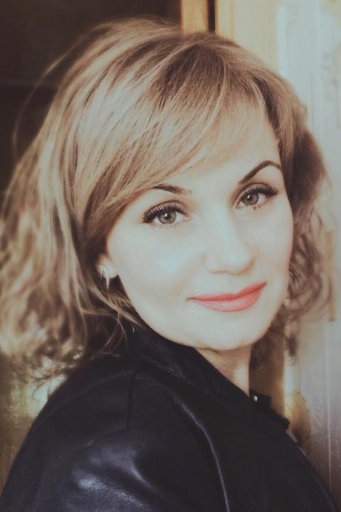 Liliya sucht einen Partner über die Partnervermittlung Ukraine Foto von Liliya, einer Frau aus der Ukraine auf Partnersuche