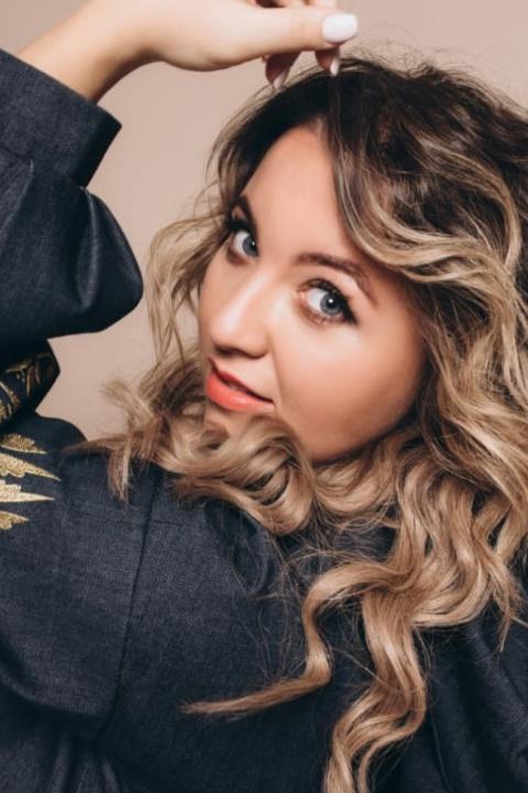 Tatiana sucht einen Partner über die Partnervermittlung Ukraine Foto von Tatiana, einer Frau aus der Ukraine auf Partnersuche