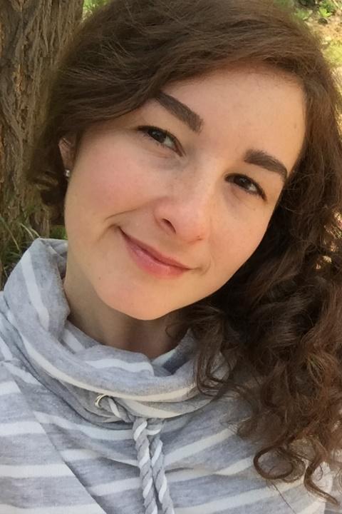 Irina (37) aus Osteuropa sucht einen Mann