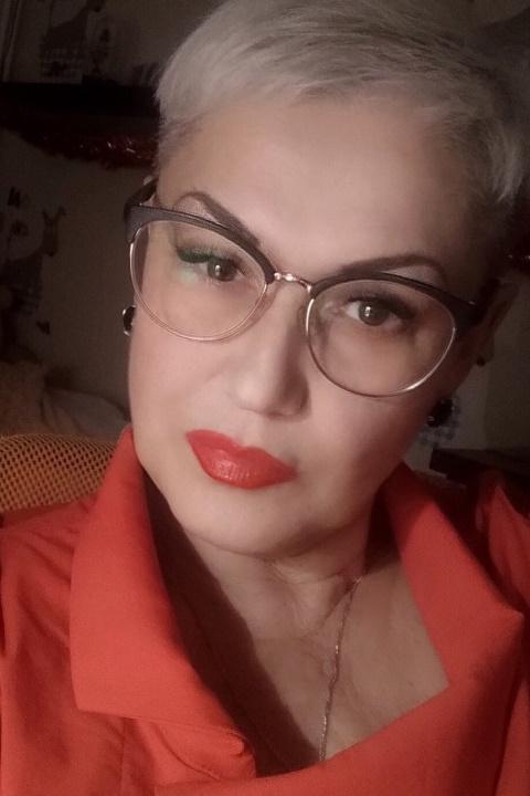 Lydmila (60) aus Osteuropa sucht einen Mann