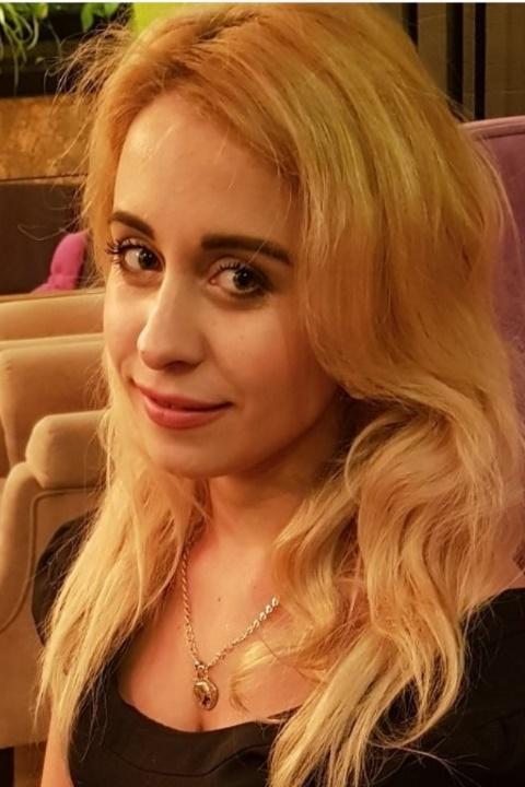 Vitalina sucht einen Partner über die Partnervermittlung Ukraine Foto von Vitalina, einer Frau aus der Ukraine auf Partnersuche