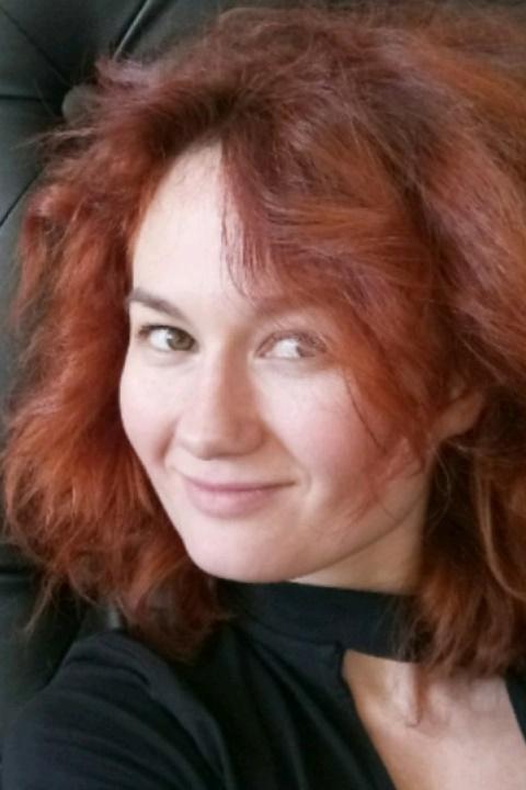 Diana (41) aus Osteuropa sucht einen Mann