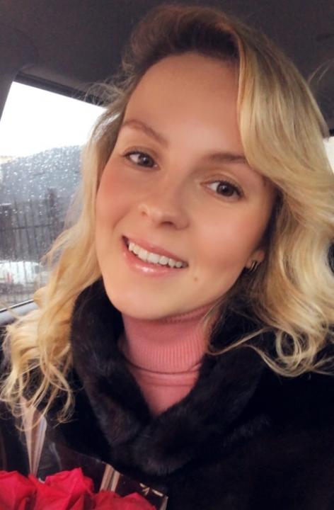 Natali sucht einen Partner über die Partnervermittlung Ukraine Foto von Natali, einer Frau aus der Ukraine auf Partnersuche