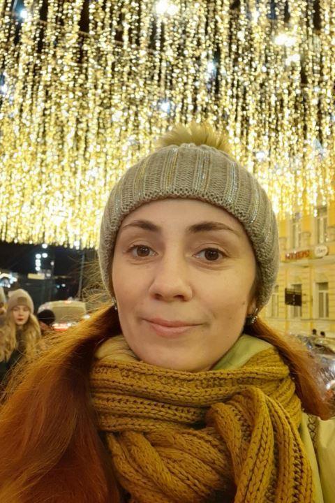 Viktoriia (47) aus Osteuropa sucht einen Mann