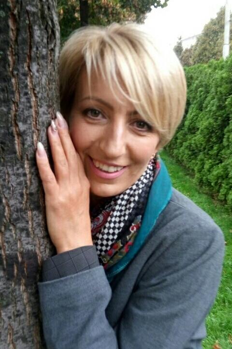 Valentina sucht einen Partner über die Partnervermittlung Ukraine Foto von Valentina, einer Frau aus der Ukraine auf Partnersuche